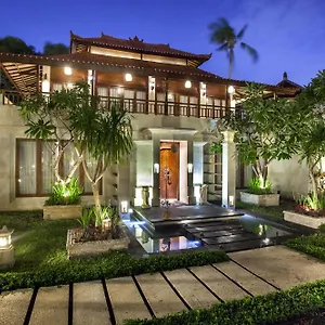 Astagina And 4*, Seminyak Indonésie
