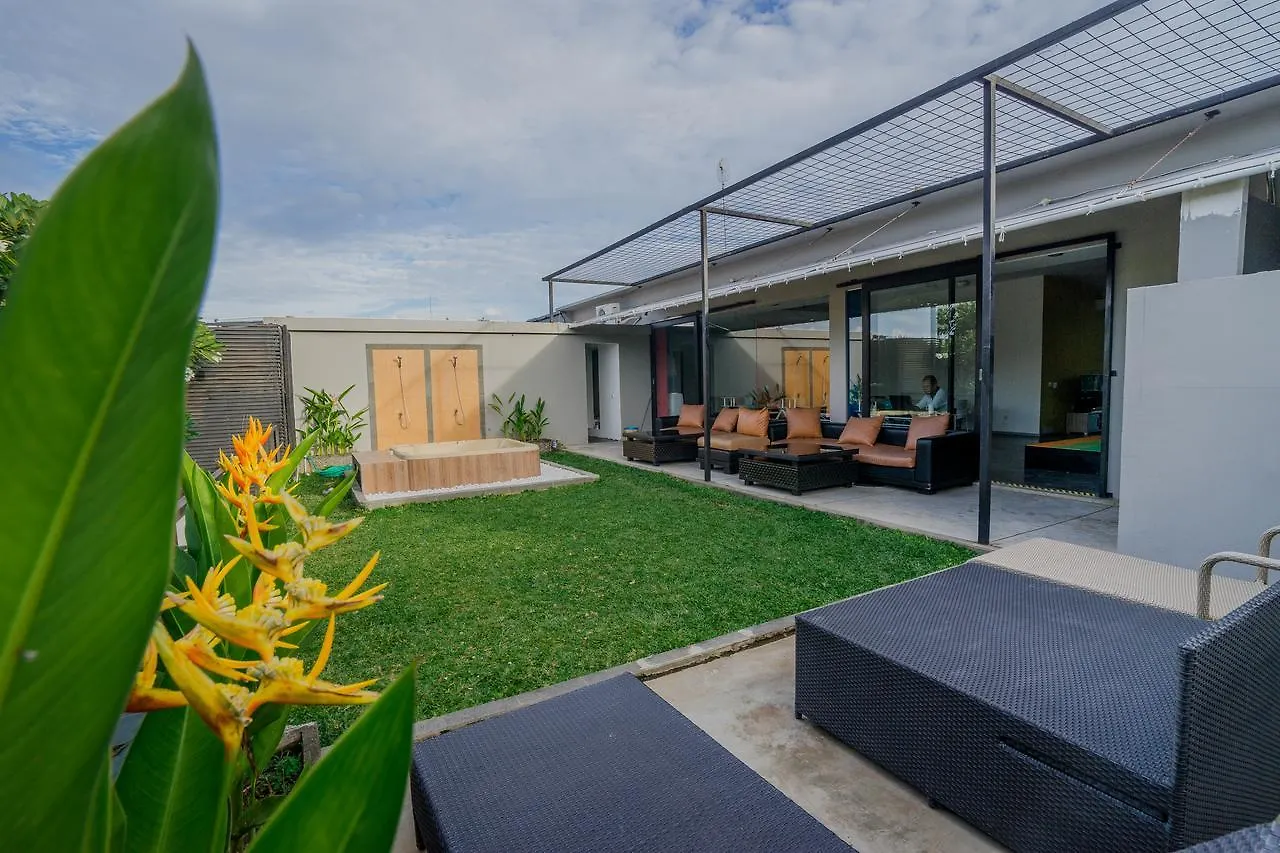 Cozy Bobo Hostel Seminyak