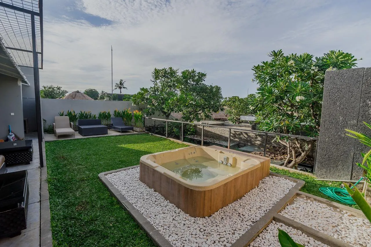 Cozy Bobo Hostel Seminyak