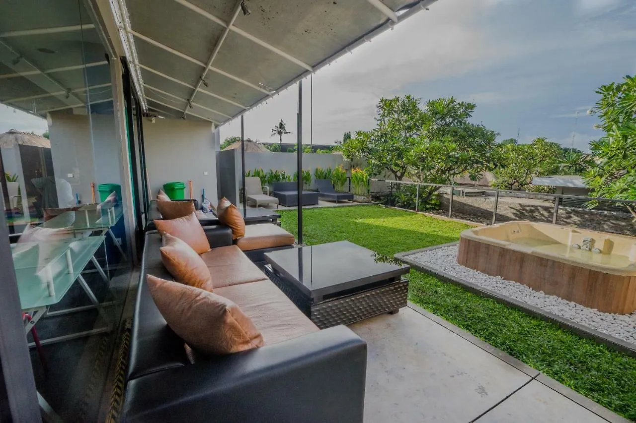 Cozy Bobo Hostel Seminyak