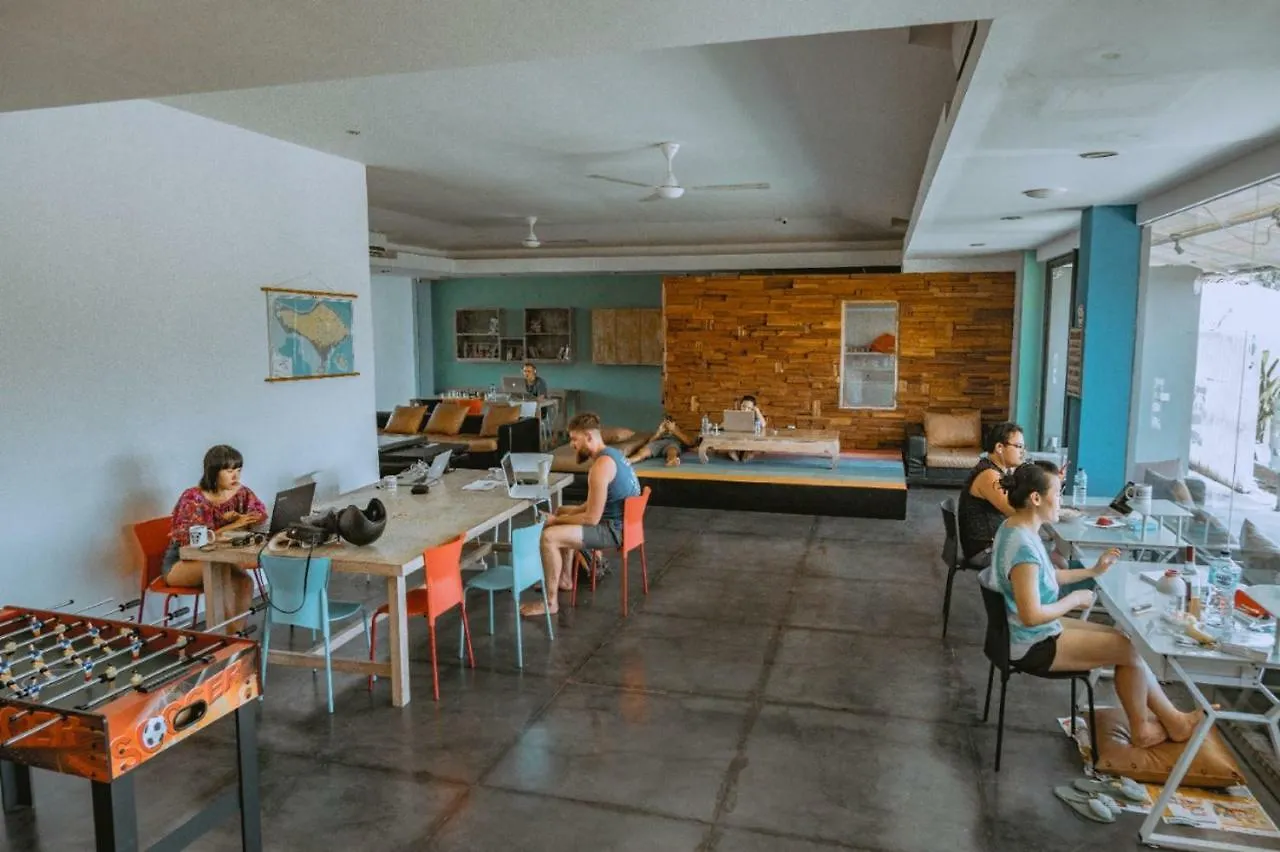 Cozy Bobo Hostel Seminyak